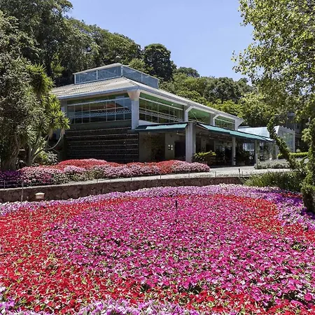 Unique Garden-2